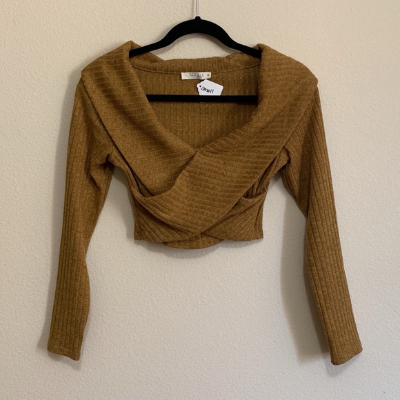 Urban Outfitters Tops - 🚫SOLD🚫NWT wrap ribbed long sleeve crop top